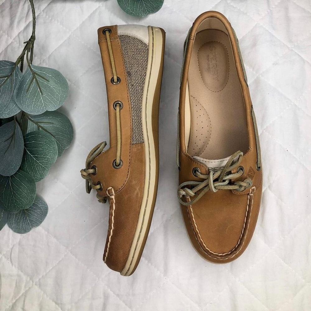 Women’s shoes